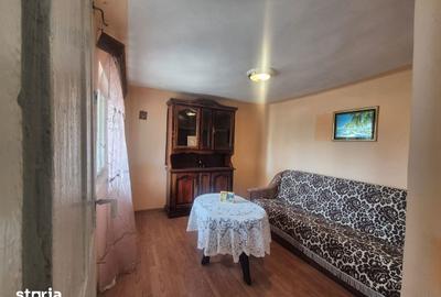 Casă cu 6 camere cu Teren 1000 Mp în Central - 2