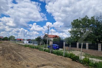 Teren de 1494 mp, în Central - 3