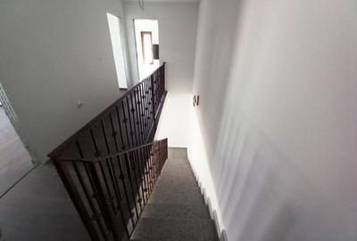 Casa 4 camere in duplex  la  Strejnic. - 22
