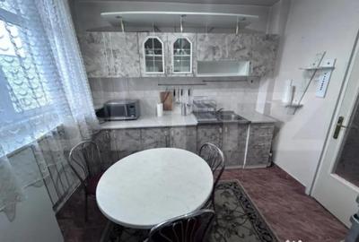 Apartament cu 3 camere semidecomandat în Central - 8