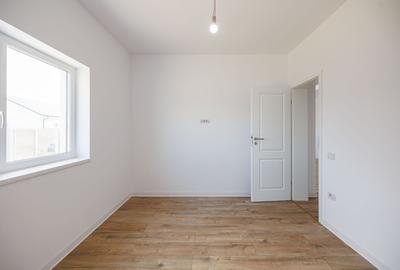 Duplex cu 3 camere cu Canalizare în Bucovăț (Remetea Mare) - 3