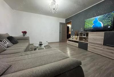 Propietar vand apartament 3 camere decomandat, confort 1 - 4