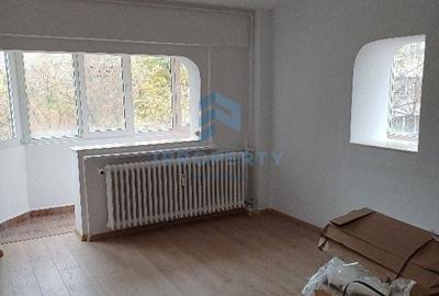 Apartament cu 4 camere decomandat în Dorobanți