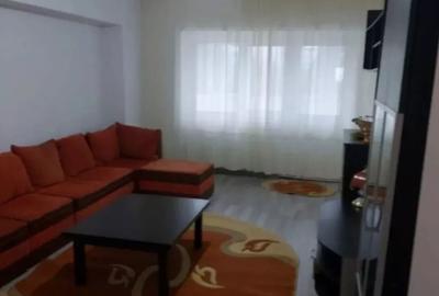 Apartament cu 2 camere decomandat în Nicolina