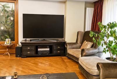 Apartament cu 4 camere, mobilat în Unirii
