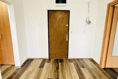 Apartament cu 2 camere decomandat, mobilat în Circumvalațiunii - 10