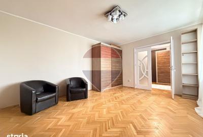 Apartament cu 3 camere în Decebal