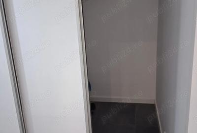 Casă cu 5 camere cu Teren 250 Mp în Otopeni