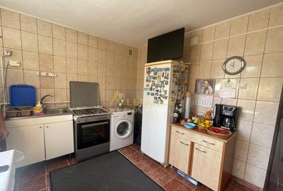 Casă cu 6 camere cu Teren 200 Mp în Sălăjan - 16