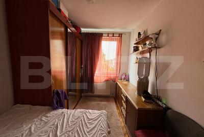Apartament de vanzare, cu 3 camere decomandat, 61 mp, zona P - 2