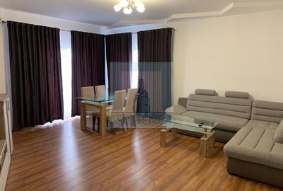 Apartament cu 3 camere decomandat în Tractorul - 1