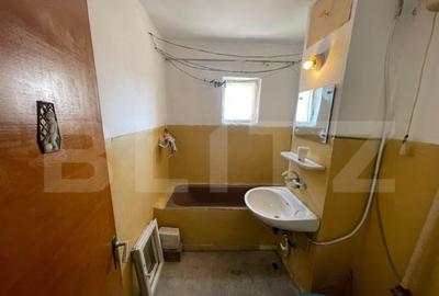 Apartament cu 3 camere decomandat în 9 Mai