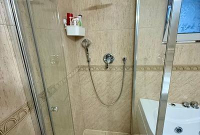 Casă cu 4 camere cu Canalizare în Central - 12