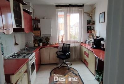 Apartament cu 2 camere decomandat, mobilat în Progresul - 5