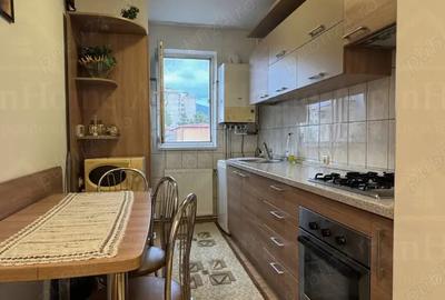 Apartament 3 camere de inchiriat - 1