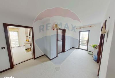 Casă cu 4 camere în Lazu Baciului - 3