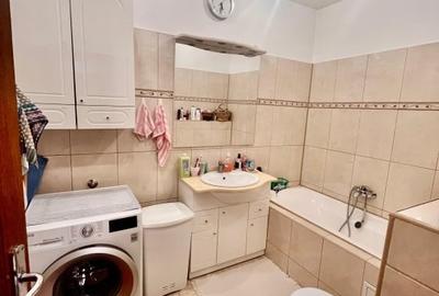 Casă individuală cu 5 camere cu Canalizare în P-ța Romană - 9