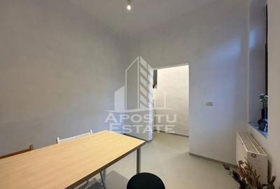 Apartament cu 3 camere semidecomandat, mobilat în Sinaia - 3