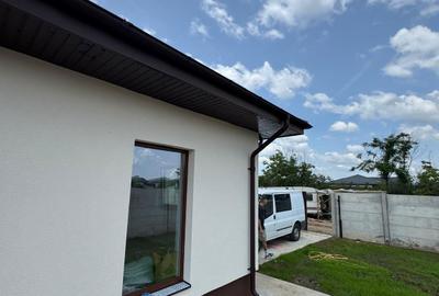 Casa 4 cam , 2 bai Toate utilitatile  Teren 410mp ! 5 min Primarie - 20