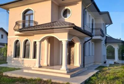 Casă cu 5 camere cu Teren 1040 Mp în Central - 4