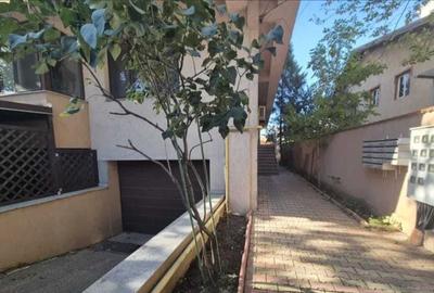 3 camere | decomandat | Metrou Jiului | 2 Parcari | Curte proprie - 8
