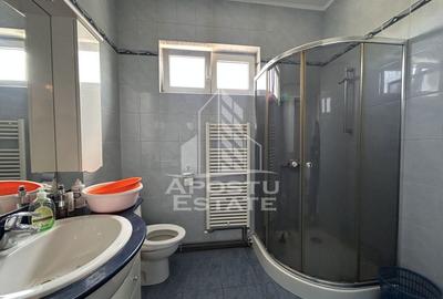 Apartament 4 camere, garaj, acces poarta auto  lângă Medicina - 12