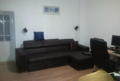 Casă cu 3 camere cu Teren 2000 Mp în Central - 4