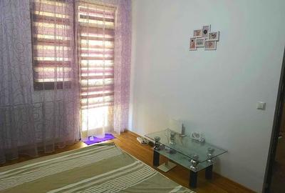 Apartament cu 2 camere, mobilat în Baza 3 - 4