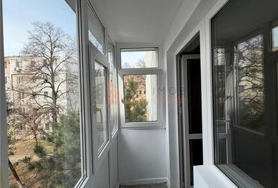 Apartament cu 3 camere decomandat în Micro 14 - 13