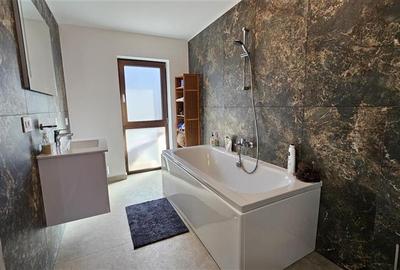 Casă cu 5 camere cu Teren 534 Mp în Central - 7