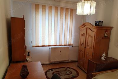 Apartament cu 3 camere decomandat în Popa Șapcă - 4