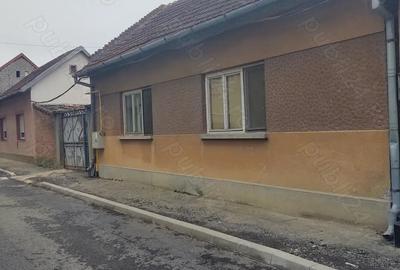 Casa de vanzare cartier Pipirig - 9