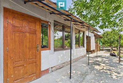 Casa cu 4 camere, teren de 360 mp in Chi?ineu Cri? - 1