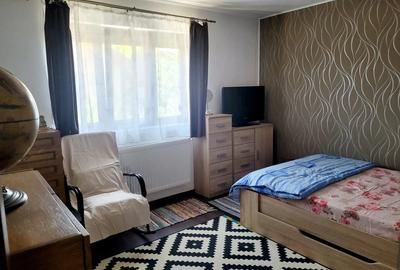 Inchiriez apartament cu 3 camere - 5