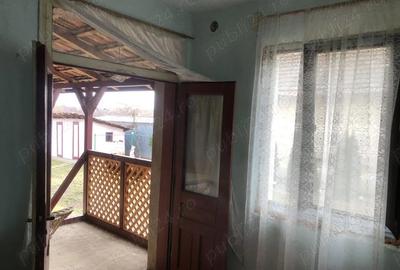 Casă cu 6 camere în Macea - 1