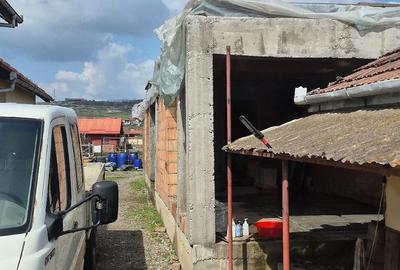Casă cu Teren 5008 Mp în Sântana de Mureș - 4