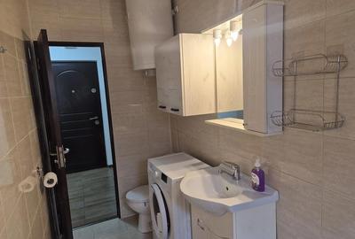 Garsonieră decomandată în Central - 2