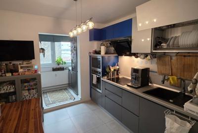 Vanzare apartament 3 camere Piata Alba Iulia - 1