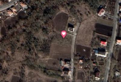 Teren de 1500 mp, în Vâlcele