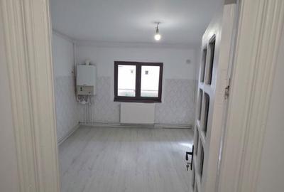 Apartament cu 2 camere decomandat în Central - 4
