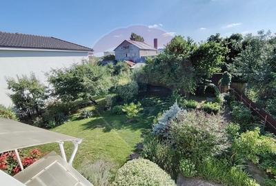 Casă / Vilă cu 8 camere de vânzare în zona Central - 45