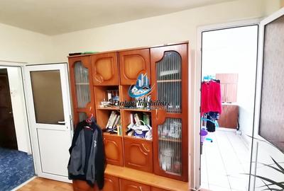 Apartament cu 3 camere semidecomandat în Mărăței - 3