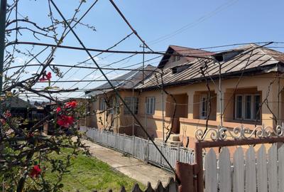 Casă cu 4 camere în Cocoșești - 3