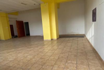 Spațiu comercial, de 93 mp, în Rovine - 1