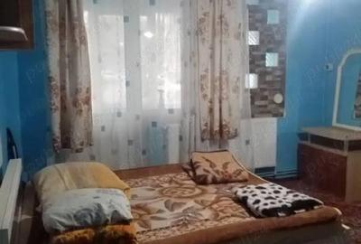 Garsonieră decomandată în Micro 4 - 5