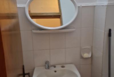 Apartament de  închiriat cu 3 camere, decomandat - 10