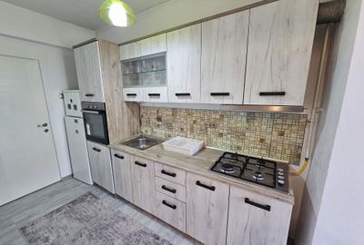 Apartament cu 2 camere decomandat în Central - 2