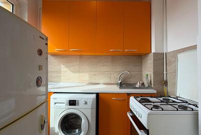 Garsonieră decomandată, mobilată în 1 Decembrie 1918 - 12