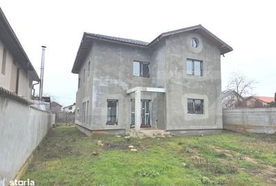 Casă cu 4 camere cu Teren 570 Mp în Central - 4