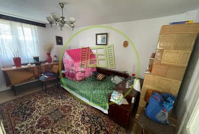 Casa parter bilaterala cu teren de 401mp si toate utilitatile in Catargiu - 6